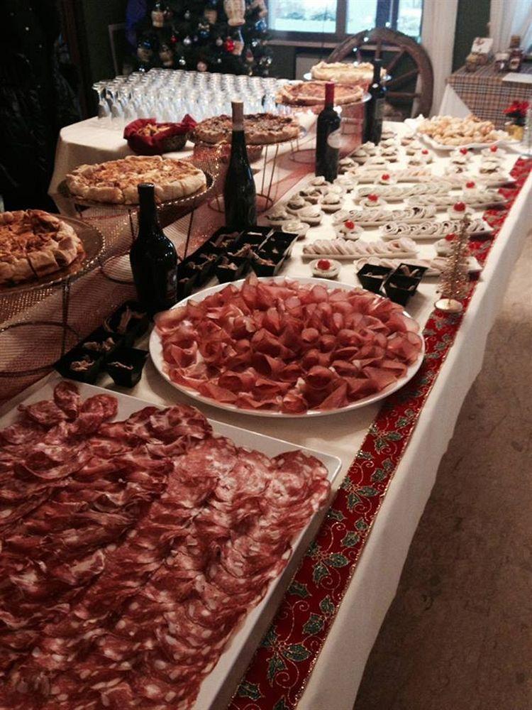 Hotel Ristorante La Grotta カスティリオーネ・デッレ・スティヴィエーレ エクステリア 写真